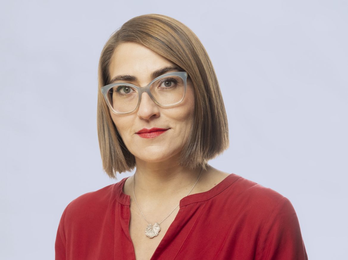 Valeria de los Ríos asume como directora del Instituto Interdisciplinario de Estética UC